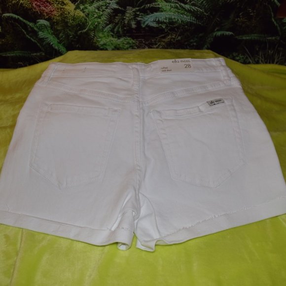 Ella Moss White Cuff-Accent Denim Shorts 28 - Picture 8 of 10
